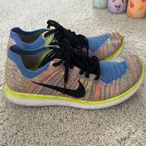 Multicolor Nike knit shoes. Size 8.5.